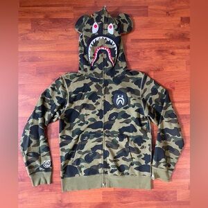 Rare Bape x Medicom Green Camo Shark Hoodie XL
